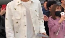 李宏毅爆料出门旅游视频,畅游美景尽享假期时光